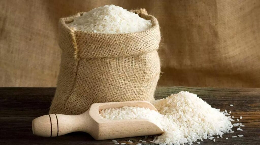 Pds Rice Photo Telangana: 3 నెలల బియ్యం ఒకేసారి.. కారణం ఇదే!