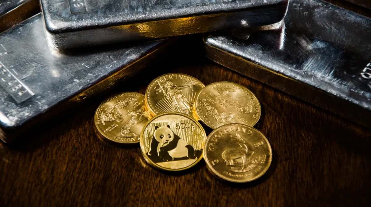 Gold and silver prices opened lower on March 11