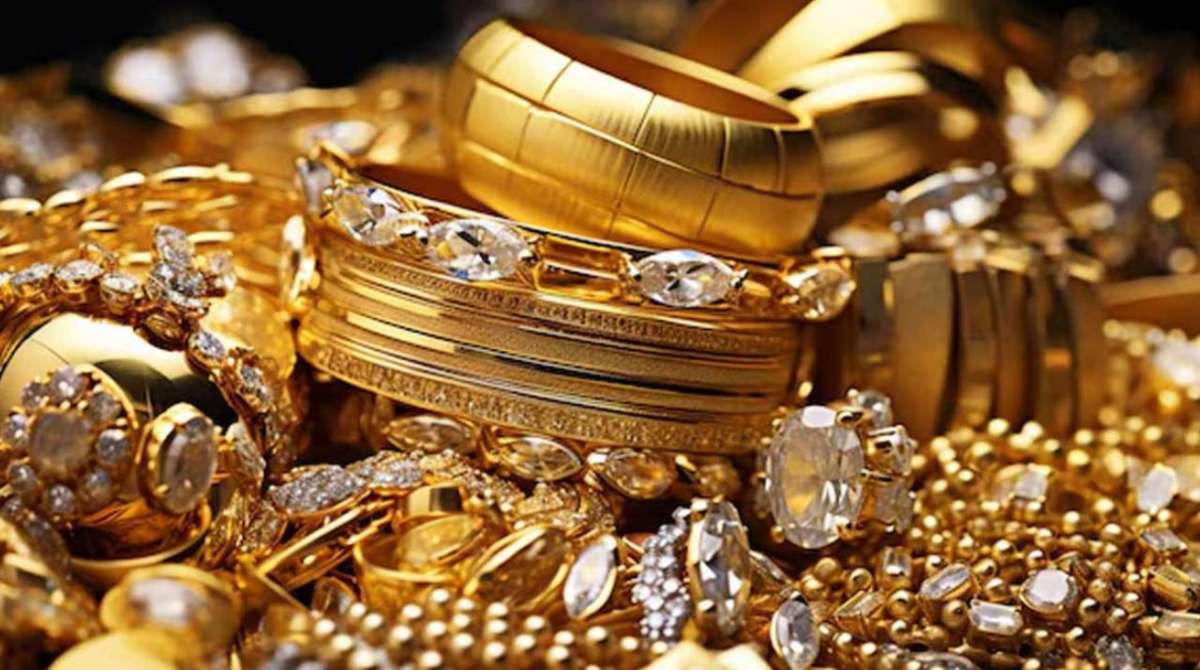 Gold rate per 10 grams drops by Rs. 9,560 in 4 days