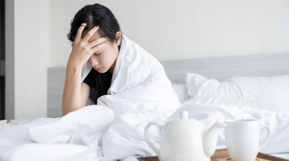 Why Do I Feel Dizzy After Waking Up? Common Causes and Solutions