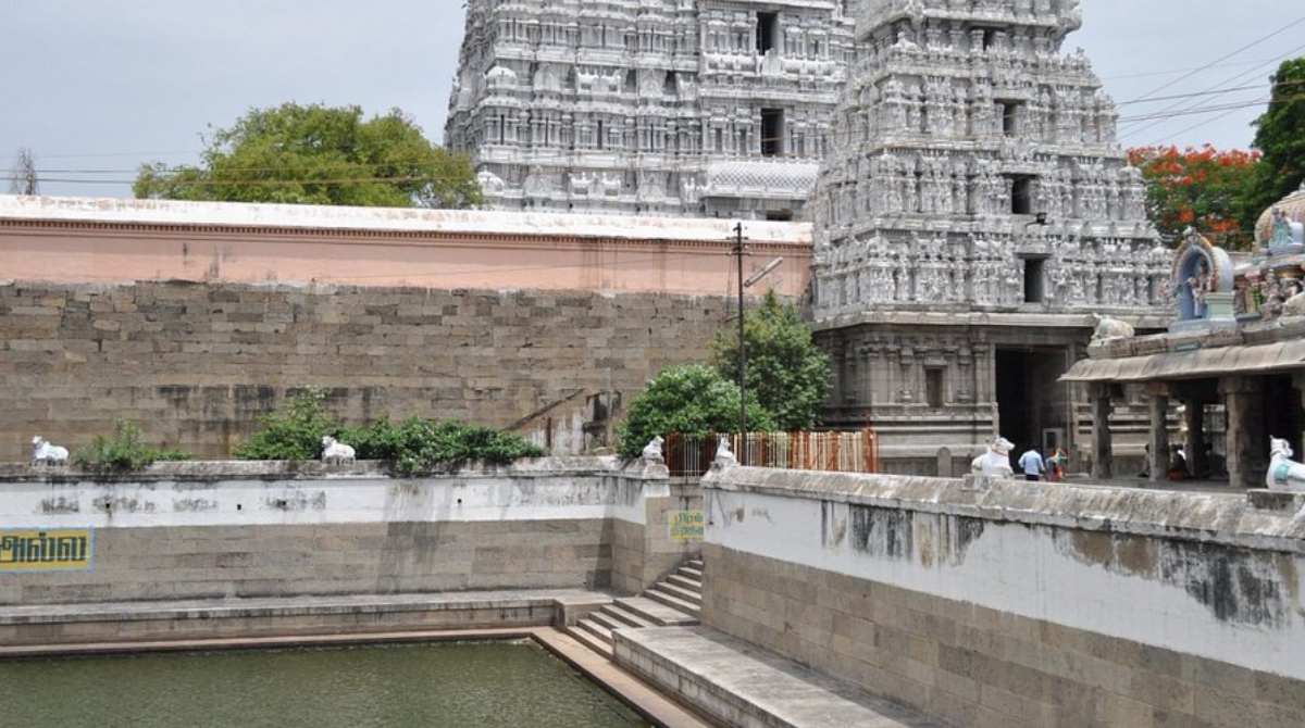 These temples remain open even during a lunar eclipse!