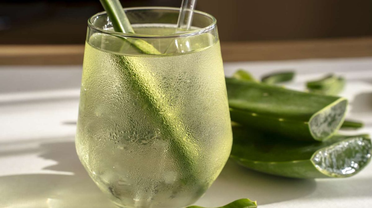 Aloe Vera Juice: వేసవిలో అలోవెరా జ్యూస్ తాగుతున్నారా..?