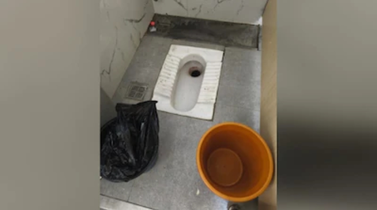 Teen Delivers Baby Inside Toilet At iPhone Factory In Bengaluru, Later Slits His Throatl