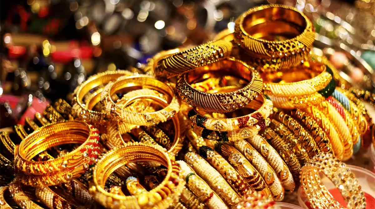 Unveiling the Surprising Benefits of Wearing Gold Jewellery
