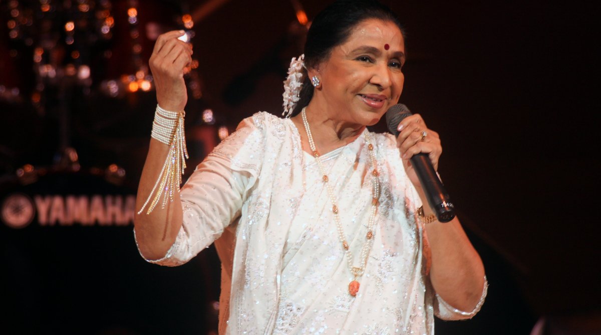singer asha bhosle comments about her favourite singers