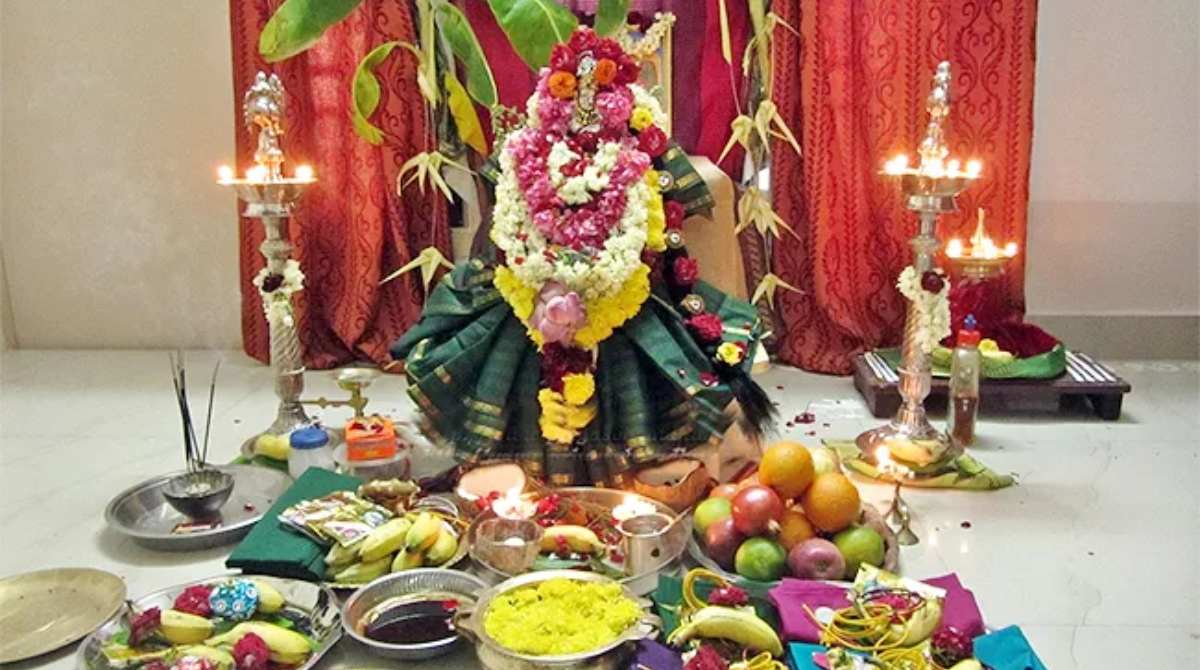 Varalakshmi Vratam: Fruits You Should Avoid Offering During the Puja