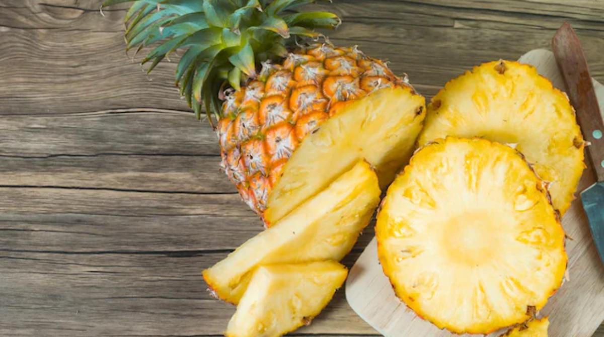 Pineapple: Health benefits, risks & nutrition facts